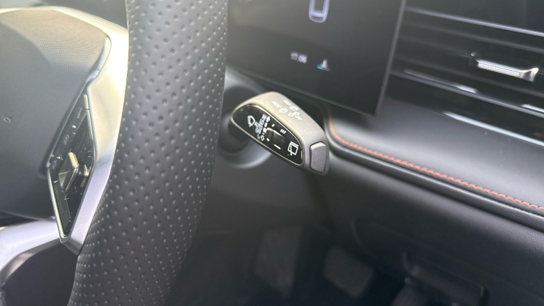 MG HS 1.5 T-GDI Trophy 5dr DCT Petrol Hatchback